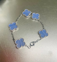 Load image into Gallery viewer, Vanessa