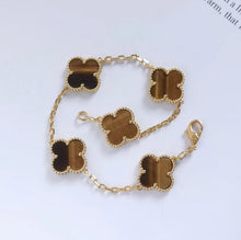 Load image into Gallery viewer, Vanessa